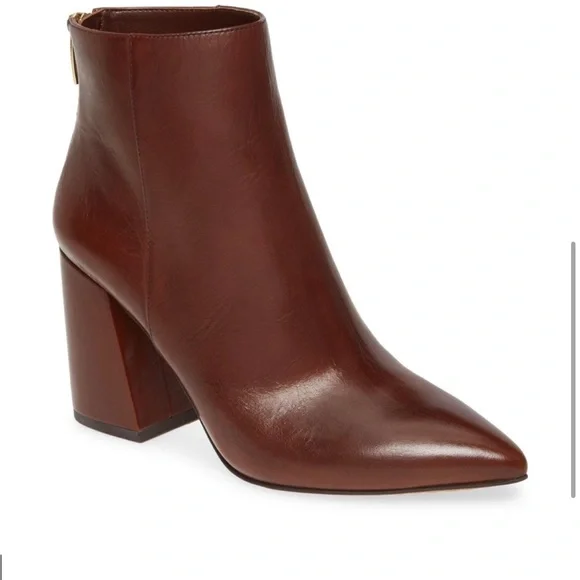 Vince Camuto Benedie Pointed Toe Ankle Boots size 6.5 - Picture 2 of 7